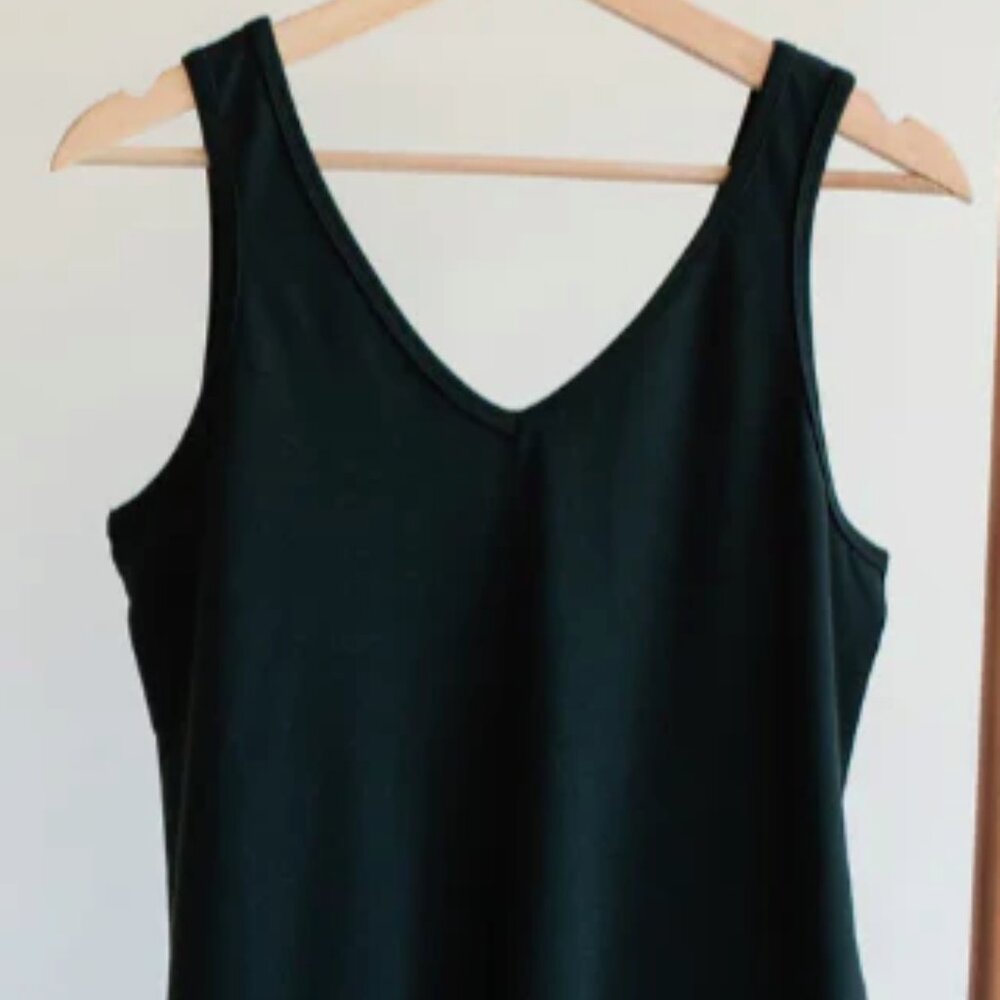 Jax & Lennon - Ladies VNeck Forest Green Tank